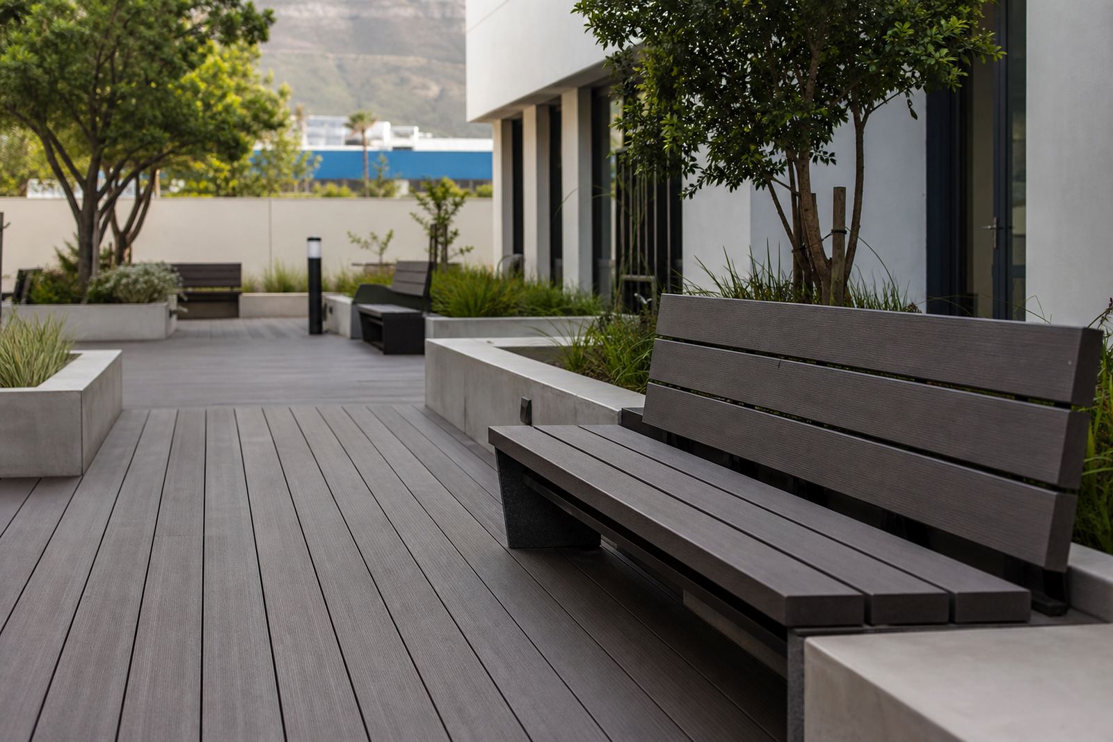 Clinic Courtyard Seating